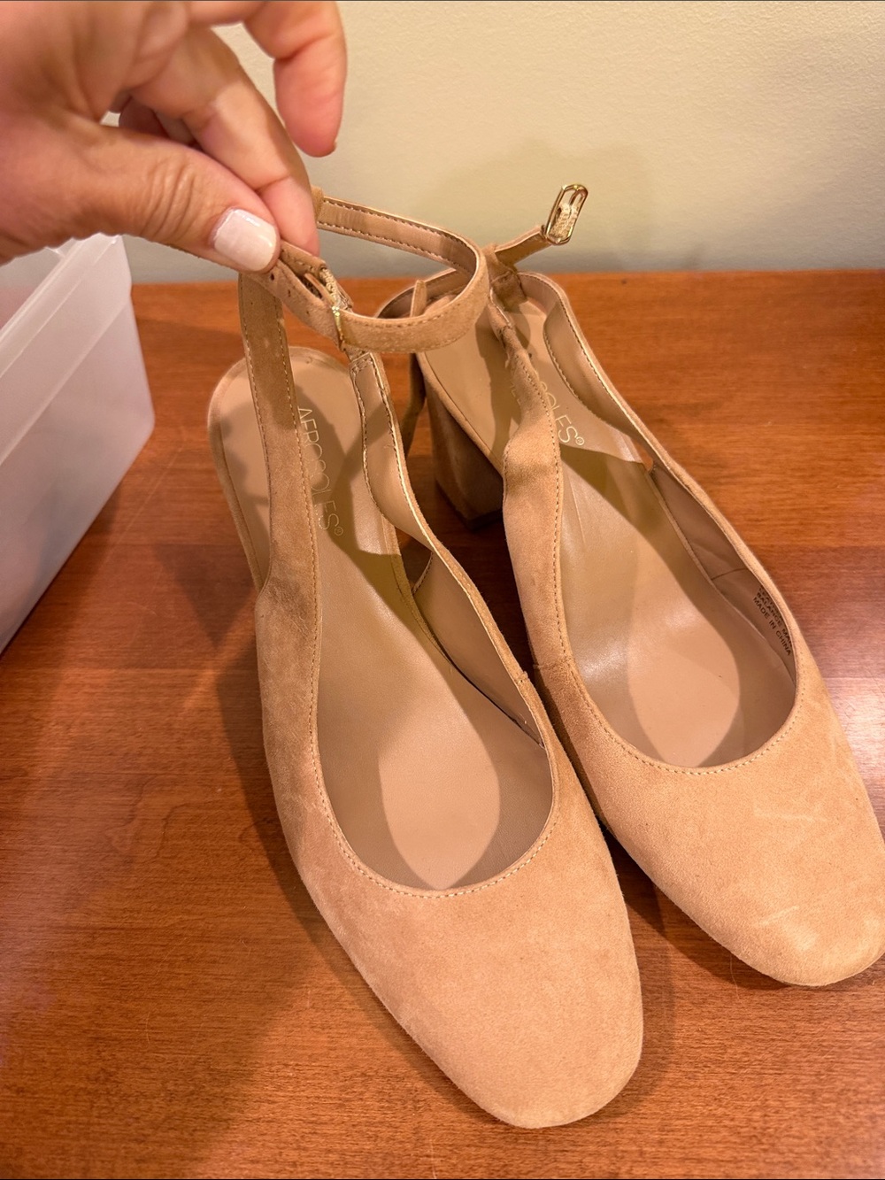 AEROSOLES Tan Suede T-Strap Block Heel Sandals
